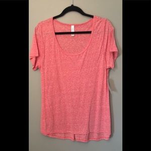 LARGE LULAROE CLASSIC T